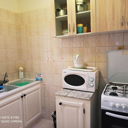 Apartment Tunis 1 Near Airport Ariana Esterno foto